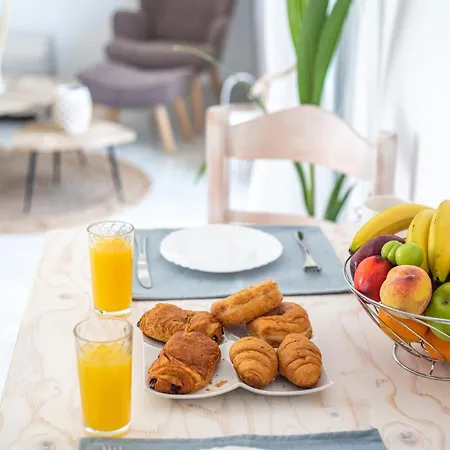 Secret Mirage * Perissa (Santorini)